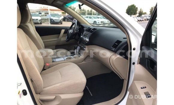 Comprar Importar Toyota Highlander Branco Carro em Import - Dubai em Cabo Delgado Comprar Importar Toyota Highlander Branco Carro em Import - Dubai em Cabo Delgado