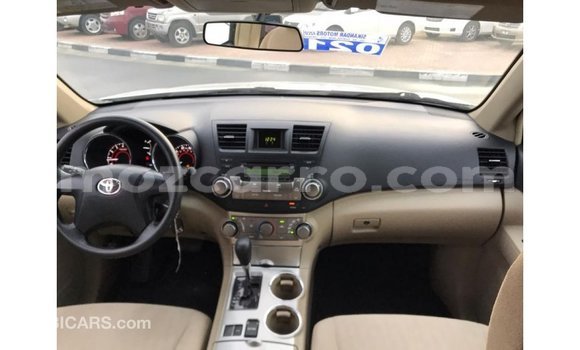 Comprar Importar Toyota Highlander Branco Carro em Import - Dubai em Cabo Delgado Comprar Importar Toyota Highlander Branco Carro em Import - Dubai em Cabo Delgado