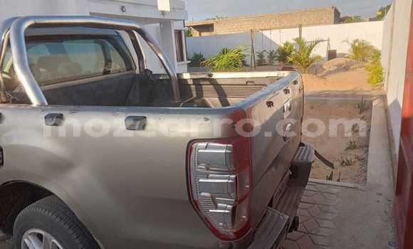 Nunua Ilio tumika Ford Ranger Brown Gari ndani ya Maputo nchini Maputo Nunua Ilio tumika Ford Ranger Brown Gari ndani ya Maputo nchini Maputo