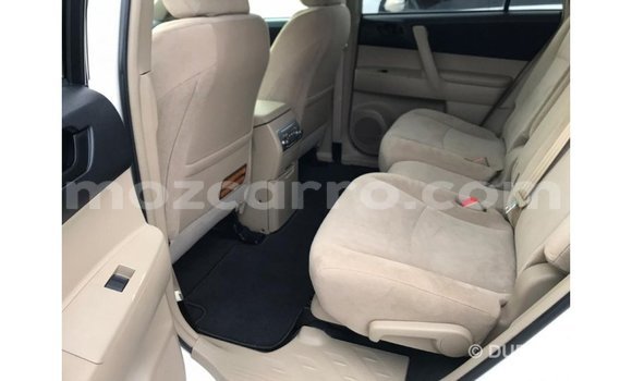Comprar Importar Toyota Highlander Branco Carro em Import - Dubai em Cabo Delgado Comprar Importar Toyota Highlander Branco Carro em Import - Dubai em Cabo Delgado