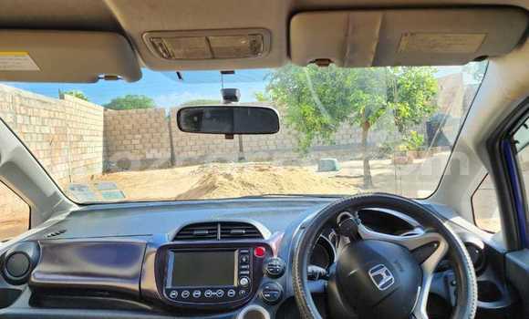 Buy Used Honda Fit Blue Car in Maputo in Maputo Buy Used Honda Fit Blue Car in Maputo in Maputo