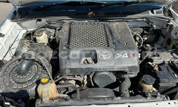 Nunua Ilio tumika Toyota Hilux Nyeupe Gari ndani ya Maputo nchini Maputo Nunua Ilio tumika Toyota Hilux Nyeupe Gari ndani ya Maputo nchini Maputo