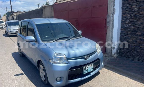 Buy Used Toyota Sienta Blue Car in Maputo in Maputo Buy Used Toyota Sienta Blue Car in Maputo in Maputo