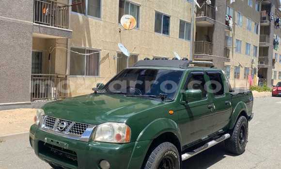 Comprar Usado Nissan Hardbody Verde Carro em Maputo em Maputo