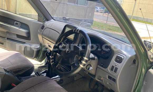 Nunua Ilio tumika Nissan Hardbody Kijani Gari ndani ya Maputo nchini Maputo Nunua Ilio tumika Nissan Hardbody Kijani Gari ndani ya Maputo nchini Maputo