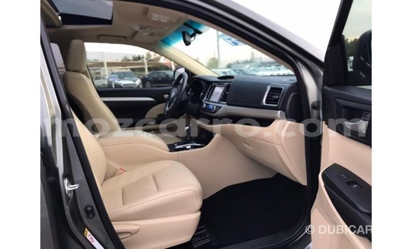 Comprar Importar Toyota Highlander De outros Carro em Import - Dubai em Cabo Delgado Comprar Importar Toyota Highlander De outros Carro em Import - Dubai em Cabo Delgado