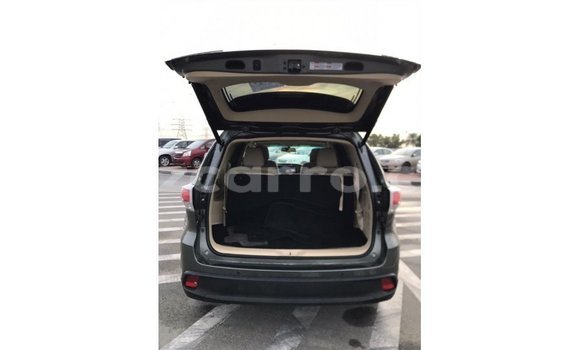 Comprar Importar Toyota Highlander De outros Carro em Import - Dubai em Cabo Delgado Comprar Importar Toyota Highlander De outros Carro em Import - Dubai em Cabo Delgado