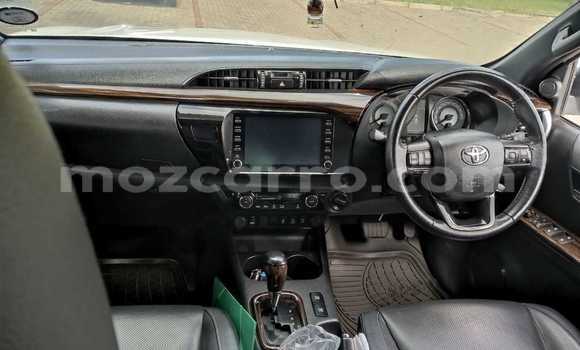 Tenga Tsaru Toyota Hilux Chena Mota in Maputo in Maputo Tenga Tsaru Toyota Hilux Chena Mota in Maputo in Maputo