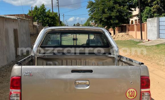 Nunua Ilio tumika Toyota Hilux Nyingine Gari ndani ya Maputo nchini Maputo Nunua Ilio tumika Toyota Hilux Nyingine Gari ndani ya Maputo nchini Maputo