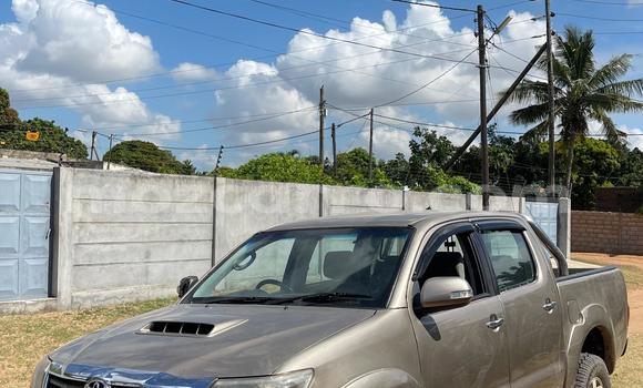 Nunua Ilio tumika Toyota Hilux Nyingine Gari ndani ya Maputo nchini Maputo Nunua Ilio tumika Toyota Hilux Nyingine Gari ndani ya Maputo nchini Maputo