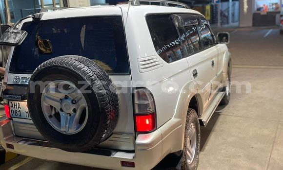 Tenga Tsaru Toyota Prado Zvimwe Mota in Maputo in Maputo Tenga Tsaru Toyota Prado Zvimwe Mota in Maputo in Maputo