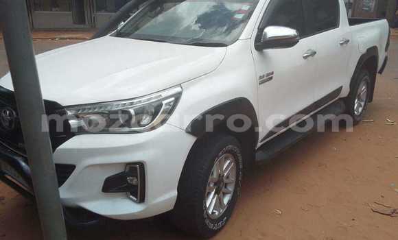 Tenga Tsaru Toyota Hilux Chena Mota in Maputo in Maputo Tenga Tsaru Toyota Hilux Chena Mota in Maputo in Maputo