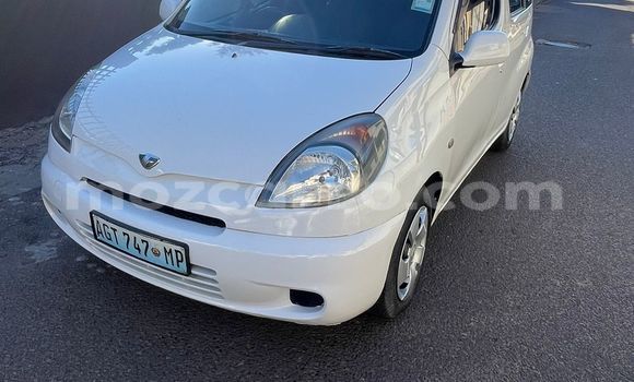 Buy Used Toyota FunCargo White Car in Maputo in Maputo