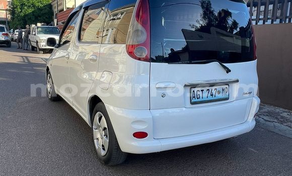 Comprar Usado Toyota FunCargo Branco Carro em Maputo em Maputo Comprar Usado Toyota FunCargo Branco Carro em Maputo em Maputo