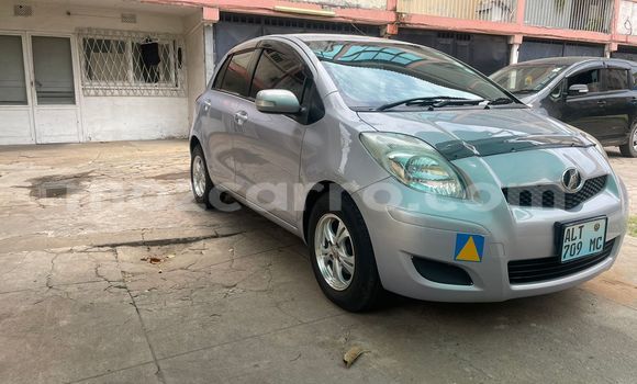 Nunua Ilio tumika Toyota Vitz Fedha Gari ndani ya Maputo nchini Maputo