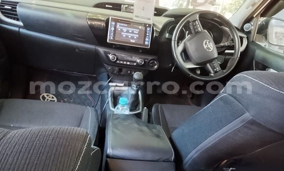 Tenga Tsaru Toyota Hilux Chena Mota in Maputo in Maputo Tenga Tsaru Toyota Hilux Chena Mota in Maputo in Maputo