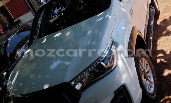 Tenga Tsaru Toyota Hilux Chena Mota in Maputo in Maputo Tenga Tsaru Toyota Hilux Chena Mota in Maputo in Maputo