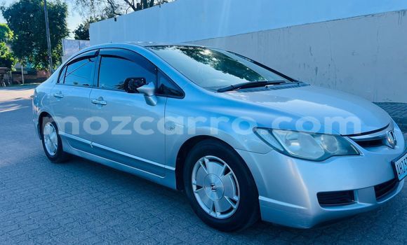 Nunua Ilio tumika Honda Civic Fedha Gari ndani ya Maputo nchini Maputo