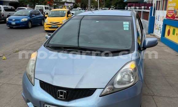 Comprar Usado Honda Fit Azul Carro em Maputo em Maputo