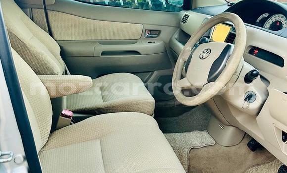 Nunua Ilio tumika Toyota Raum Fedha Gari ndani ya Maputo nchini Maputo Nunua Ilio tumika Toyota Raum Fedha Gari ndani ya Maputo nchini Maputo