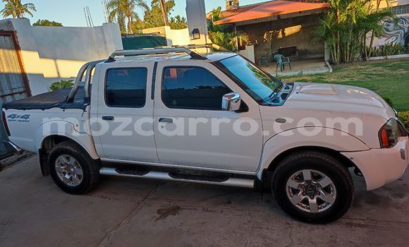 Nunua Ilio tumika Nissan Hardbody Nyeupe Gari ndani ya Maputo nchini Maputo Nunua Ilio tumika Nissan Hardbody Nyeupe Gari ndani ya Maputo nchini Maputo
