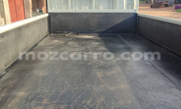 Comprar Usado Toyota Dyna Branco Carro em Maputo em Maputo Comprar Usado Toyota Dyna Branco Carro em Maputo em Maputo