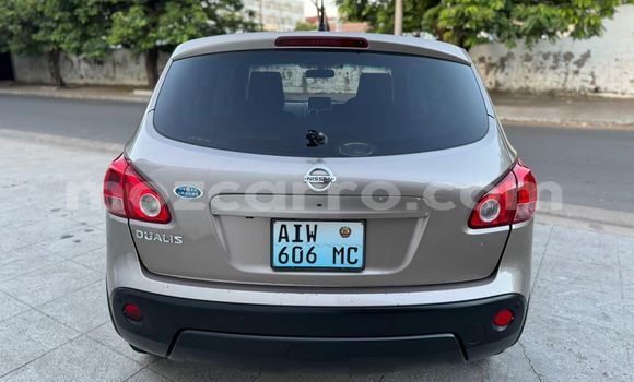 Nunua Ilio tumika Nissan Dualis Beige Gari ndani ya Maputo nchini Maputo Nunua Ilio tumika Nissan Dualis Beige Gari ndani ya Maputo nchini Maputo