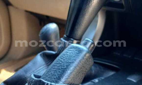 Nunua Ilio tumika Toyota Land Cruiser Prado Nyeupe Gari ndani ya Maputo nchini Maputo Nunua Ilio tumika Toyota Land Cruiser Prado Nyeupe Gari ndani ya Maputo nchini Maputo