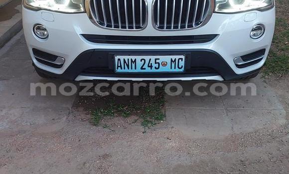 Nunua Ilio tumika BMW X3 Nyeupe Gari ndani ya Maputo nchini Maputo
