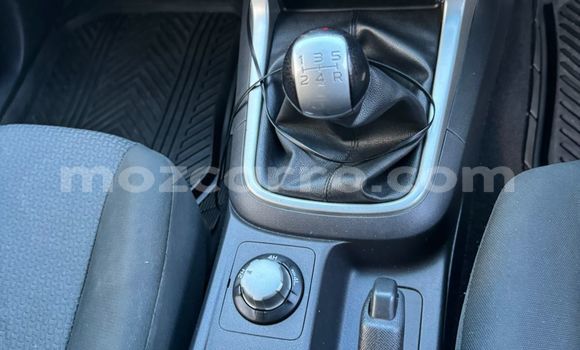 Comprar Usado Isuzu D-MAX De outros Carro em Maputo em Maputo Comprar Usado Isuzu D-MAX De outros Carro em Maputo em Maputo