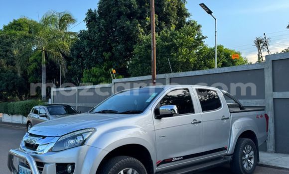 Comprar Usado Isuzu D-MAX De outros Carro em Maputo em Maputo Comprar Usado Isuzu D-MAX De outros Carro em Maputo em Maputo