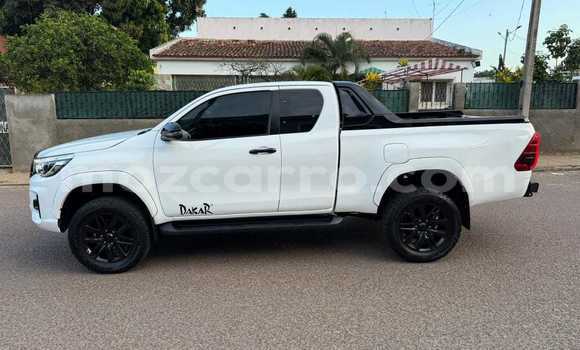 Nunua Mpya Toyota Hilux Nyeupe Gari ndani ya Maputo nchini Maputo Nunua Mpya Toyota Hilux Nyeupe Gari ndani ya Maputo nchini Maputo