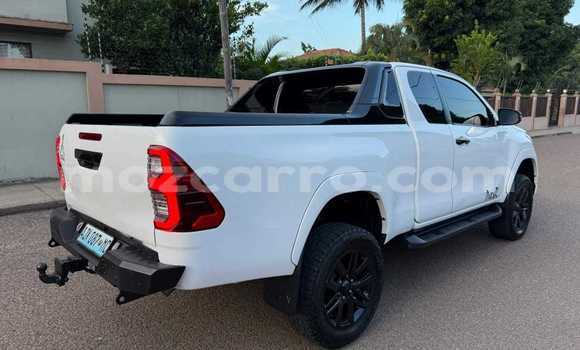 Nunua Mpya Toyota Hilux Nyeupe Gari ndani ya Maputo nchini Maputo Nunua Mpya Toyota Hilux Nyeupe Gari ndani ya Maputo nchini Maputo