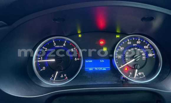 Nunua Ilio tumika Toyota Land Cruiser Prado Nyeupe Gari ndani ya Maputo nchini Maputo Nunua Ilio tumika Toyota Land Cruiser Prado Nyeupe Gari ndani ya Maputo nchini Maputo