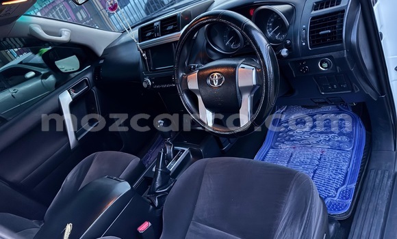 Nunua Ilio tumika Toyota Prado Nyeupe Gari ndani ya Maputo nchini Maputo Nunua Ilio tumika Toyota Prado Nyeupe Gari ndani ya Maputo nchini Maputo