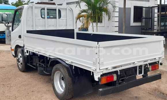 Buy Used Toyota Dyna White Car in Maputo in Maputo Buy Used Toyota Dyna White Car in Maputo in Maputo