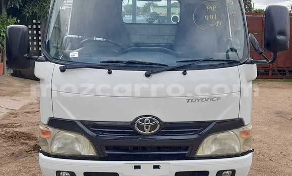 Buy Used Toyota Dyna White Car in Maputo in Maputo Buy Used Toyota Dyna White Car in Maputo in Maputo