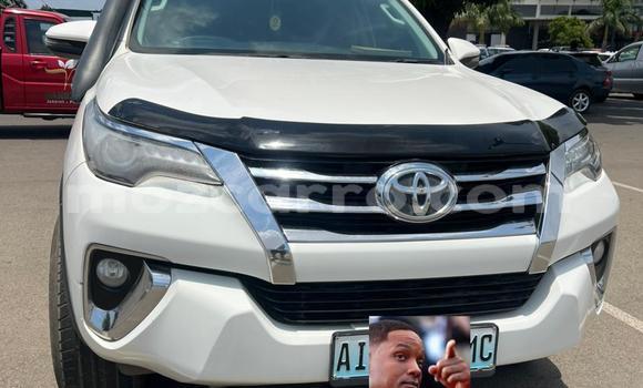 Comprar Usado Toyota Fortuner Branco Carro em Maputo em Maputo Comprar Usado Toyota Fortuner Branco Carro em Maputo em Maputo