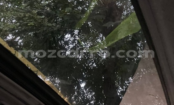 Nunua Ilio tumika Toyota Land Cruiser Prado Nyingine Gari ndani ya Maputo nchini Maputo Nunua Ilio tumika Toyota Land Cruiser Prado Nyingine Gari ndani ya Maputo nchini Maputo