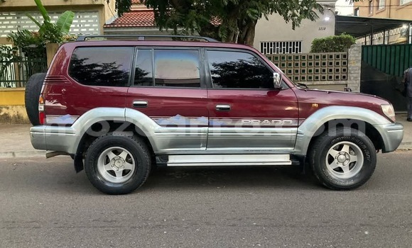 Nunua Ilio tumika Toyota Land Cruiser Prado Nyingine Gari ndani ya Maputo nchini Maputo Nunua Ilio tumika Toyota Land Cruiser Prado Nyingine Gari ndani ya Maputo nchini Maputo