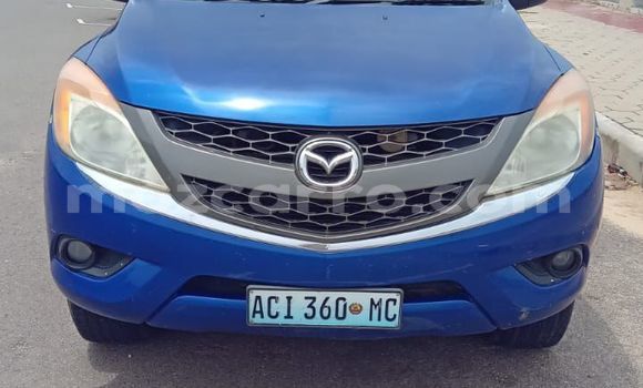 Comprar Usado Mazda BT-50 Azul Carro em Maputo em Maputo