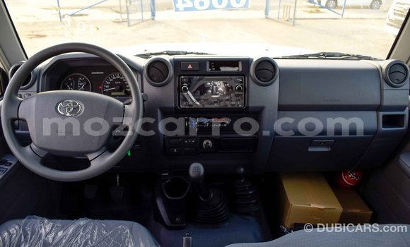 Nunua Imported Toyota Land Cruiser Nyeupe Gari ndani ya Import - Dubai nchini Cabo Delgado Nunua Imported Toyota Land Cruiser Nyeupe Gari ndani ya Import - Dubai nchini Cabo Delgado