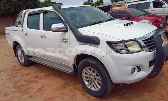 Buy Used Toyota Hilux White Car in Maputo in Maputo Buy Used Toyota Hilux White Car in Maputo in Maputo