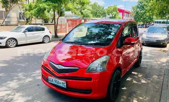 Tenga Tsaru Toyota Ractis Tsvuku Mota in Maputo in Maputo