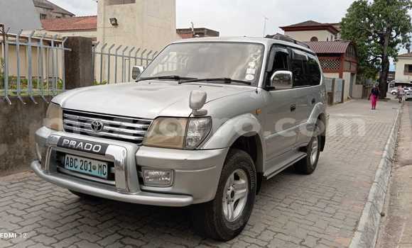 Comprar Usado Toyota Land Cruiser Prado De outros Carro em Maputo em Maputo Comprar Usado Toyota Land Cruiser Prado De outros Carro em Maputo em Maputo