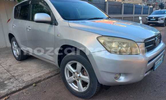 Tenga Tsaru Toyota RAV4 Zvimwe Mota in Maputo in Maputo Tenga Tsaru Toyota RAV4 Zvimwe Mota in Maputo in Maputo