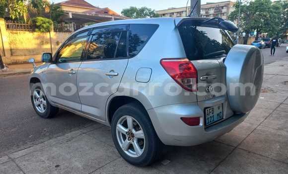 Tenga Tsaru Toyota RAV4 Zvimwe Mota in Maputo in Maputo Tenga Tsaru Toyota RAV4 Zvimwe Mota in Maputo in Maputo