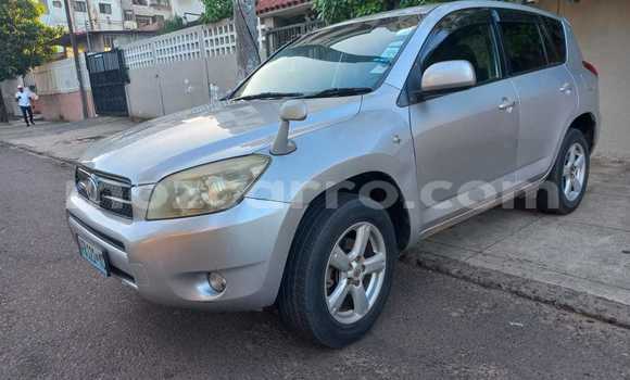 Tenga Tsaru Toyota RAV4 Zvimwe Mota in Maputo in Maputo Tenga Tsaru Toyota RAV4 Zvimwe Mota in Maputo in Maputo