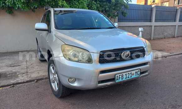 Tenga Tsaru Toyota RAV4 Zvimwe Mota in Maputo in Maputo Tenga Tsaru Toyota RAV4 Zvimwe Mota in Maputo in Maputo
