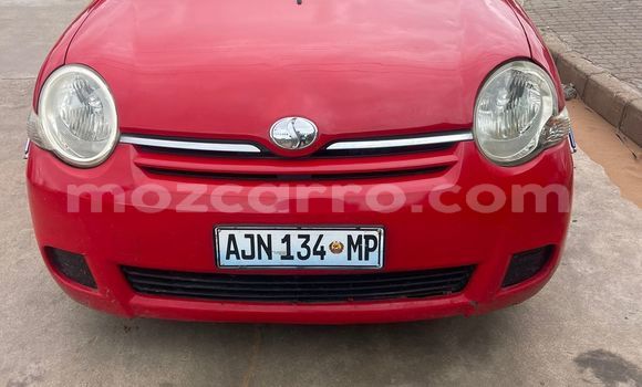 Comprar Usado Toyota Sienta Vermelho Carro em Maputo em Maputo